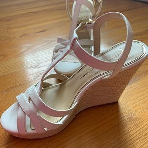 Cute wedge sandals, size 8M